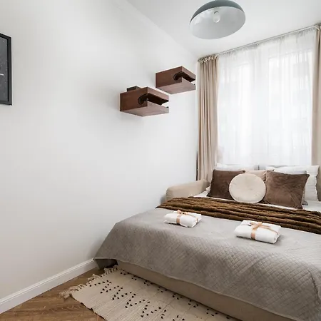 Lejlighed Family & Friends 2-bedrooms & Living Room,10 Min From Centre Metro